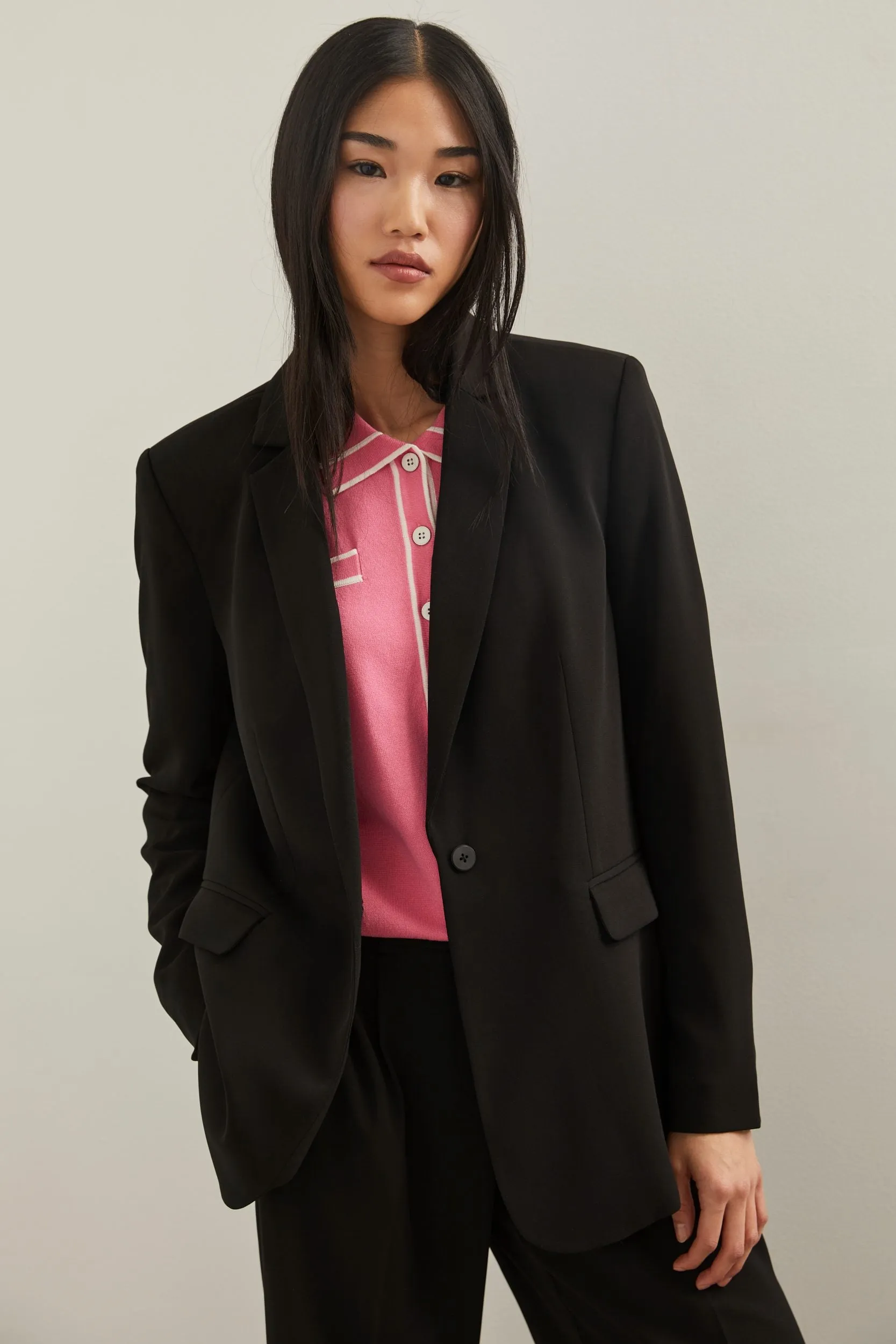 Fluid oversized blazer