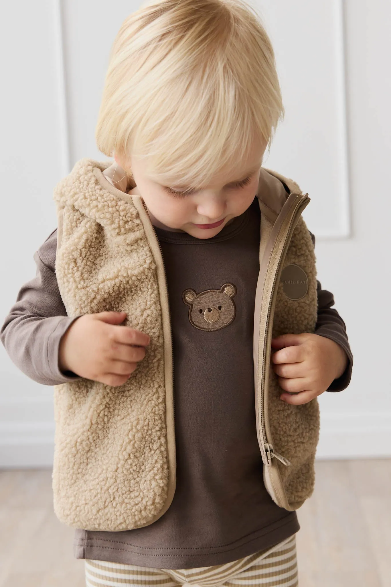 Cozy Neve Sherpa Vest in Cashew - Plush Warmth and Style for Any Occasion