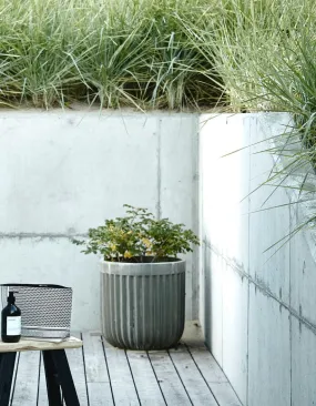 Set of two Concrete Ribbed Planters